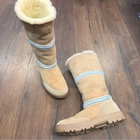 UGG Wonen’s Vintage Sundance Revival Tall Shearling Sand Boots SZ 9 - Picture 5 of 13